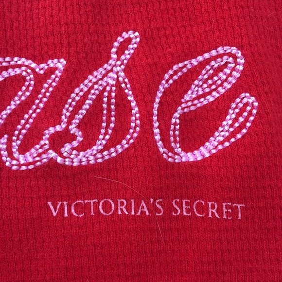 DONATED PINK by Victoria’s Secret thermal - Picture 3 of 7